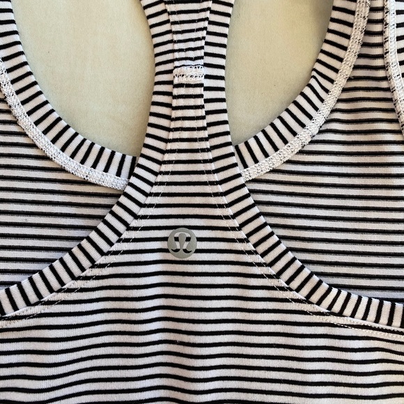 Lululemon size 4 racerback striped tank top - Picture 3 of 3